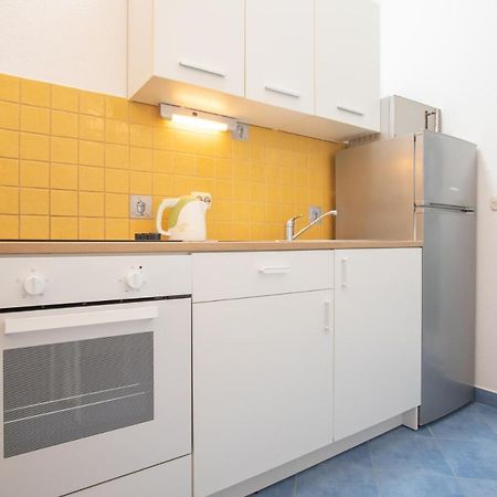 Vega Apartments Подгора Екстериор снимка