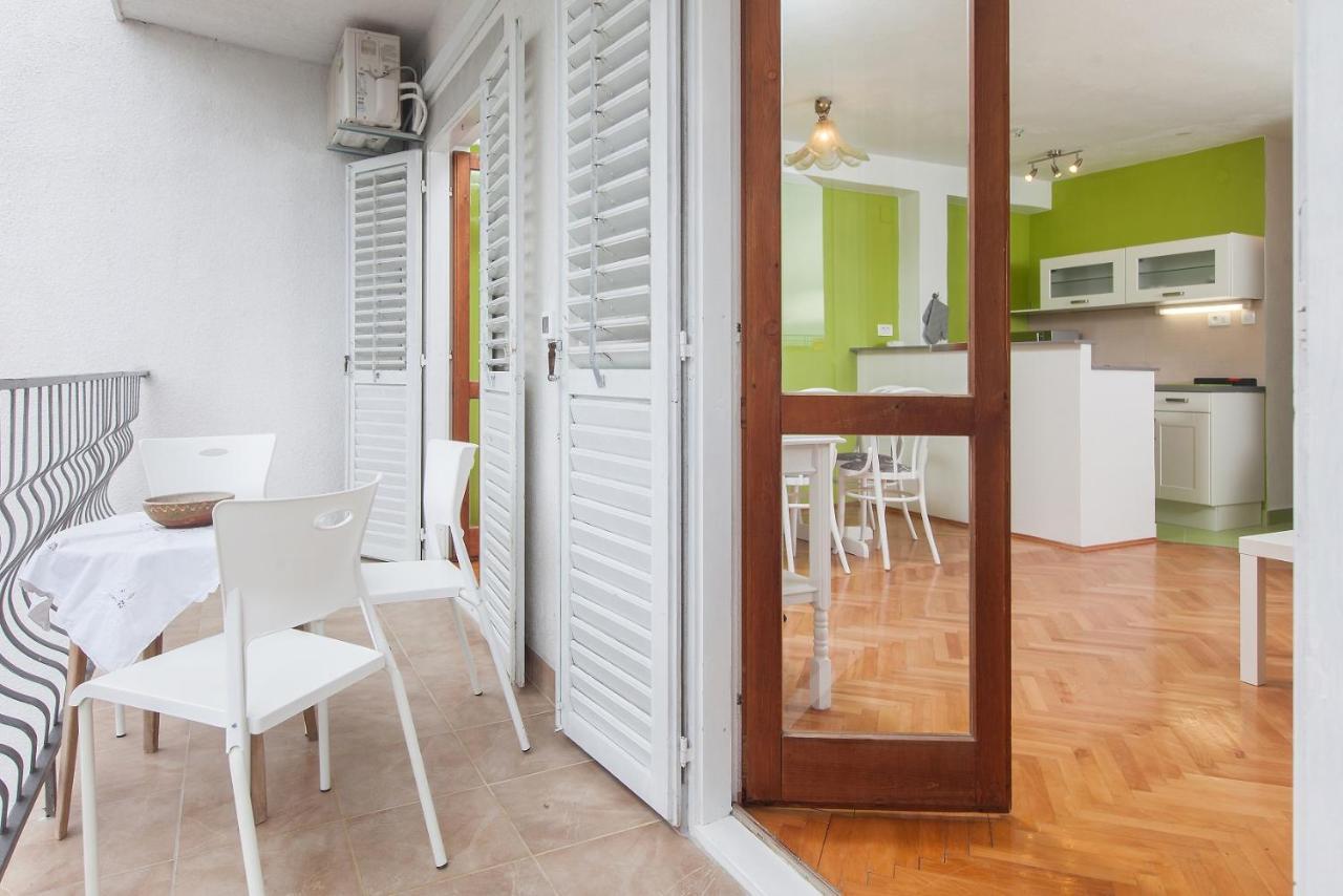 Vega Apartments Подгора Екстериор снимка