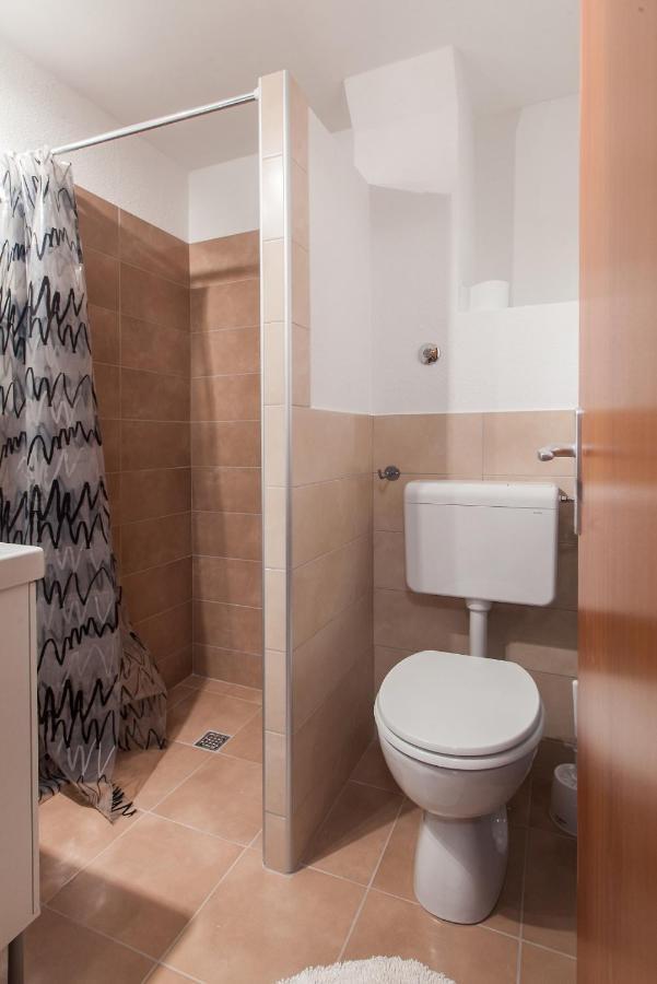 Vega Apartments Подгора Екстериор снимка
