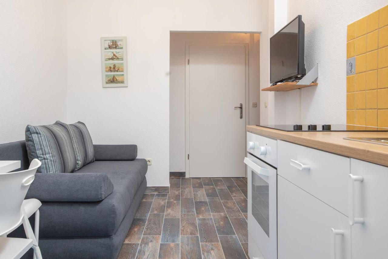 Vega Apartments Подгора Екстериор снимка