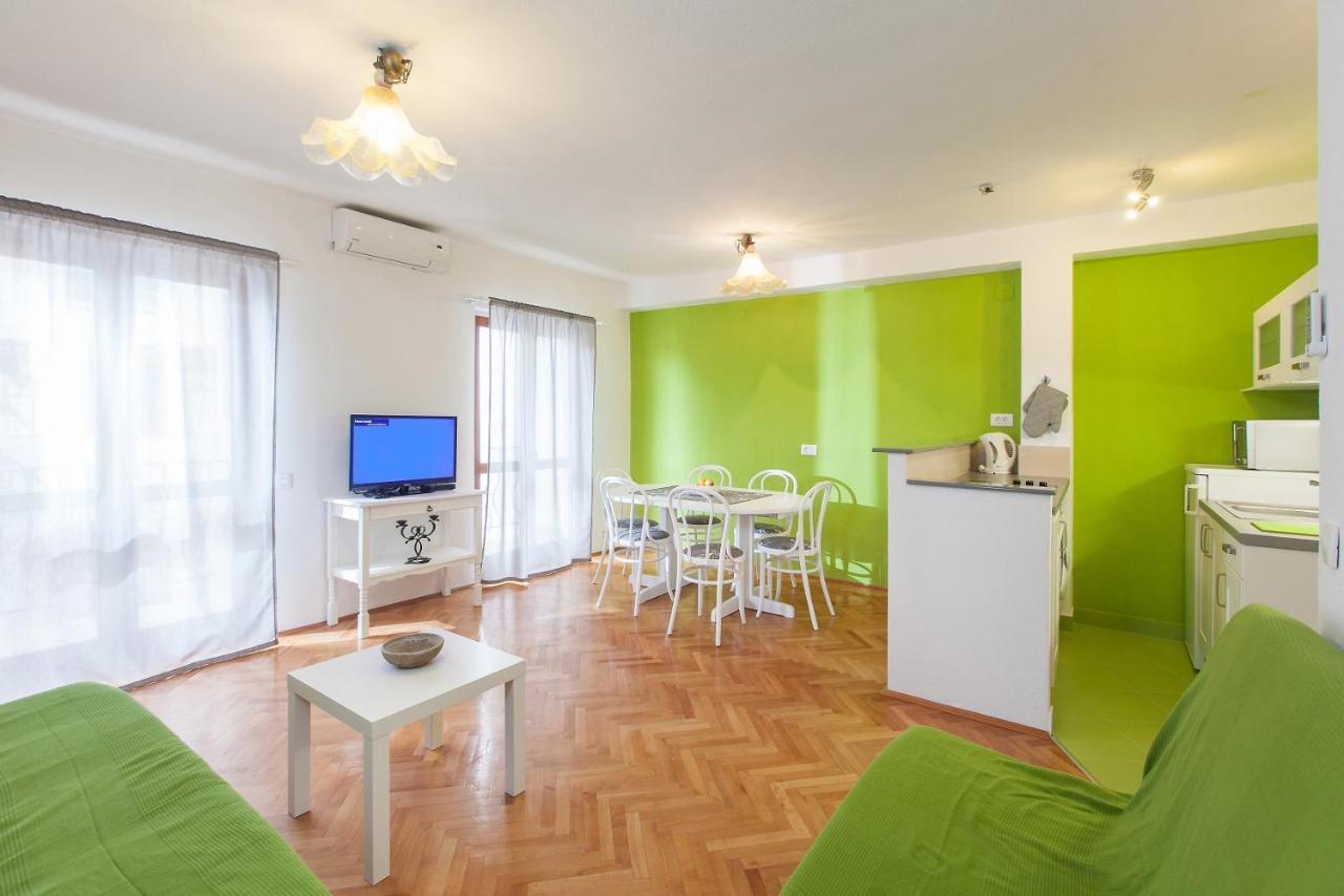 Vega Apartments Подгора Екстериор снимка